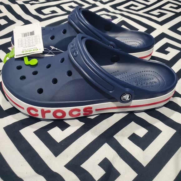 Men Crocs - Picture 2 of 3